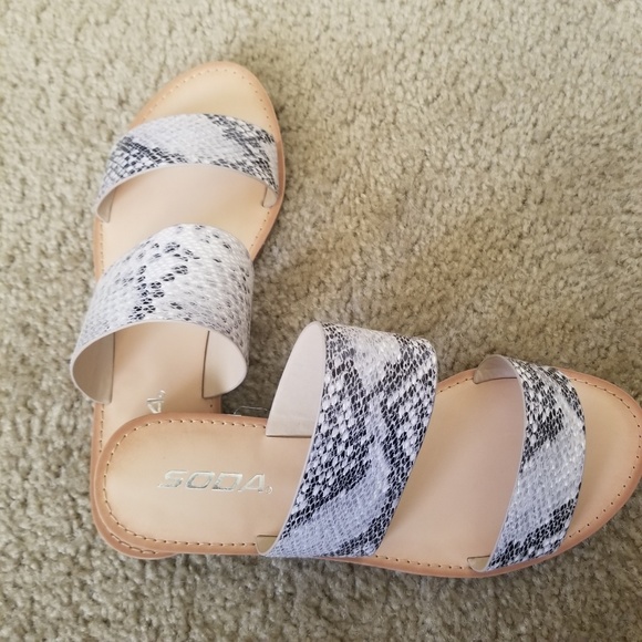 NEW ! 💖 Double Strap Python Womens Sandals - Picture 3 of 7